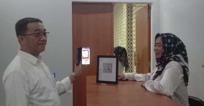 
 Diskominfo Tulang Bawang Implementasikan Daftar Hadir Kegiatan Berbasis QR Code