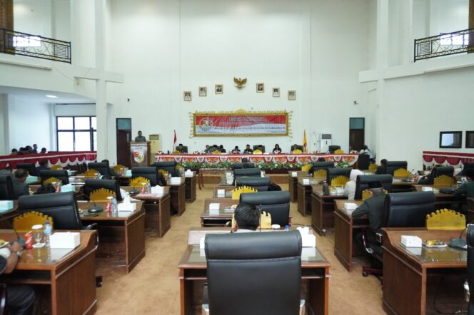 
 DPRD Tulang Bawang Barat Gelar Rapat Paripurna Sepakati MoU KUA-PPAS Perubahan APBD 2025