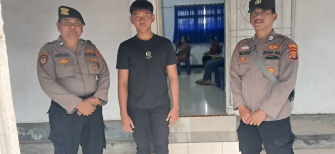 
 Berikan Rasa Aman saat Ibadah, Personel Polsek Tulang Bawang Tengah Laksanakan Pengamanan Ibadah Gereja