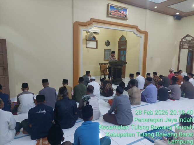 
 Kapolsek Tulang Bawang Tengah Beserta Personel Laksanakan Giat Sholat Tarawih Keliling