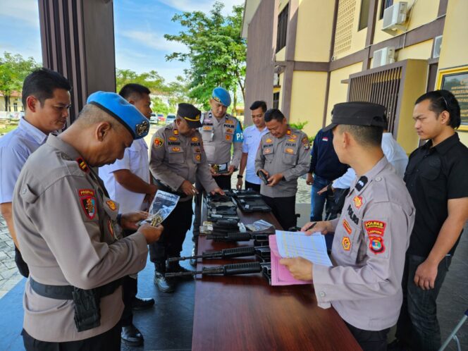 
 Cegah Penyalahgunaan Senpii Sipropam Tulang Bawang Barat Cek dan Riksa Langsung Senpi Dinas Inventaris dan Gudang Logistik